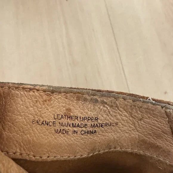 Men's Born Chukka Boot. Size 10. - Picture 4 of 5